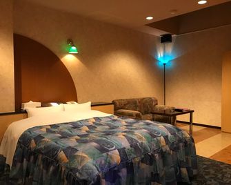 Hotel T&M - Yabu - Schlafzimmer