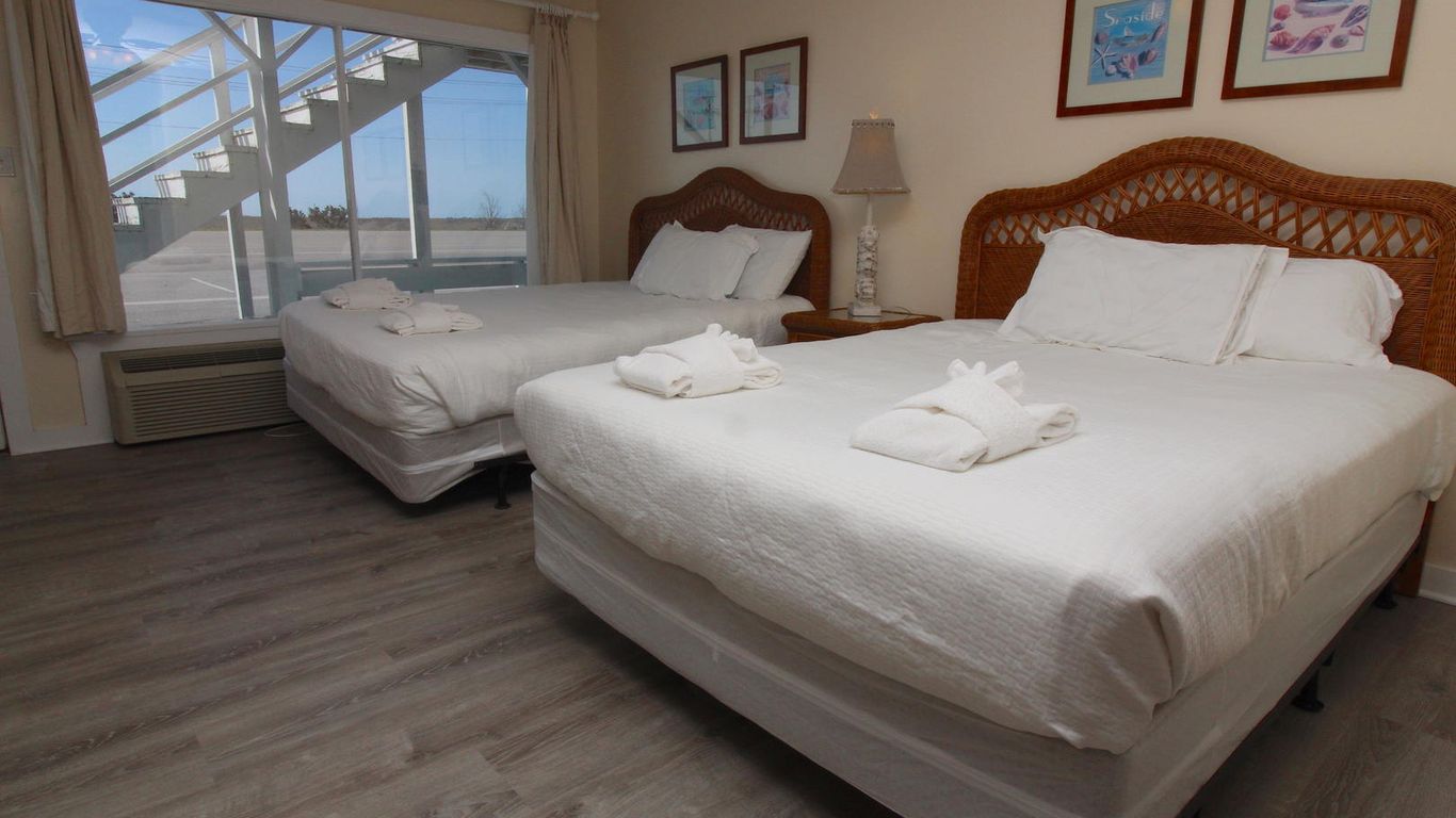 Fin 'N Feather Waterside Inn by Kees Vacations