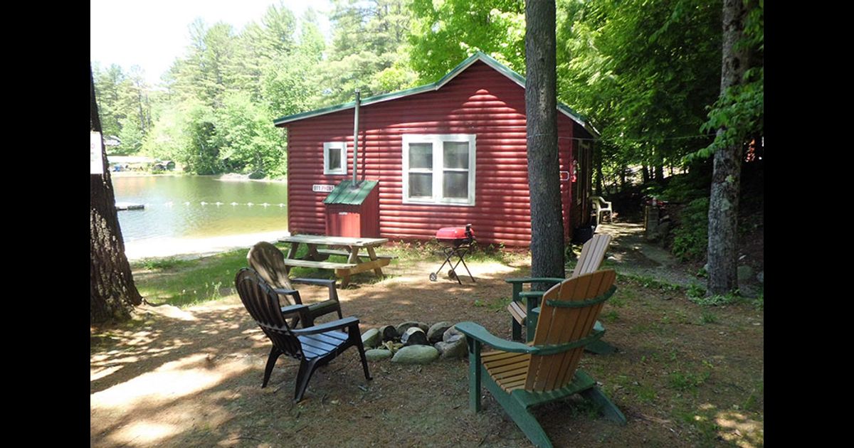 HideAWay Waterfront Cottages in Lake Luzerne, the United States from 204 Deals, Reviews