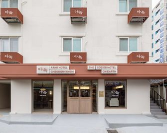 Aank Hotel Cheongnyangni - Seúl - Edificio
