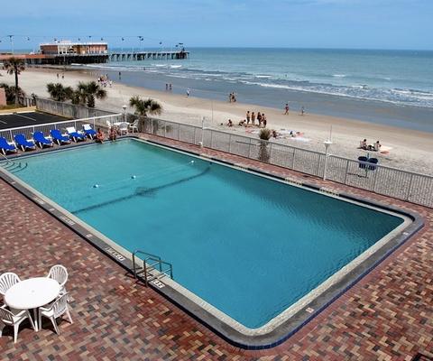 Comfort Inn And Suites Daytona Beach Oceanfront Da 64 Hotel A Kayak Comfort Inn And Suites Daytona Beach