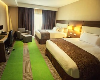 Eurobuilding Hotel & Suites Coro - Coro - Habitación