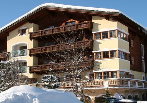 Hotel Schwarzer Adler Ab 125 Hotels In Tannheim Kayak