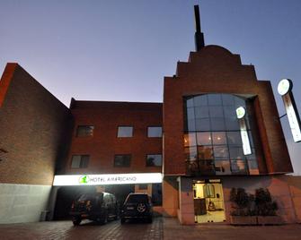 Americano - Arica - Edificio