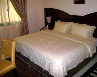 Royal Crown Suites - Sharjah - Dormitor