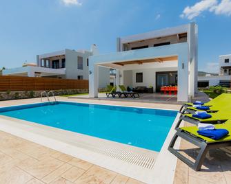 Antonoglou Beach Villas, Gennadi - Gennadi - Zwembad