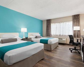 Howard Johnson by Wyndham South Portland - South Portland - Schlafzimmer