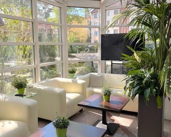 Senscity Hotel Berlin Spandau - Berlin - Lobby