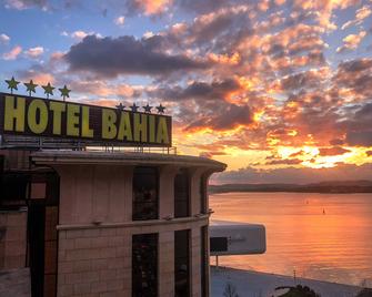 Hotel Bahía - סנטאנדר - בניין