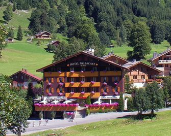 Hôtel Bellachat - La Clusaz - Building