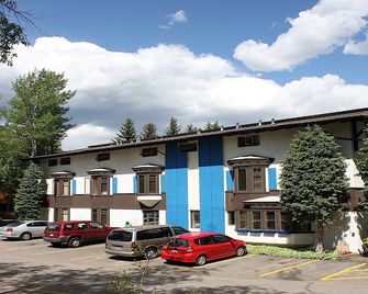 St Moritz Lodge and Condominiums - Aspen - Building