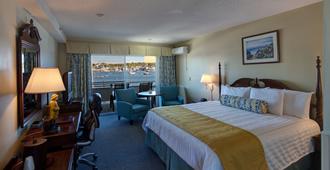 Browns Wharf Inn - Boothbay Harbor - Bedroom