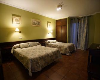 Hotel Villa Maria - La Rinconada - Bedroom