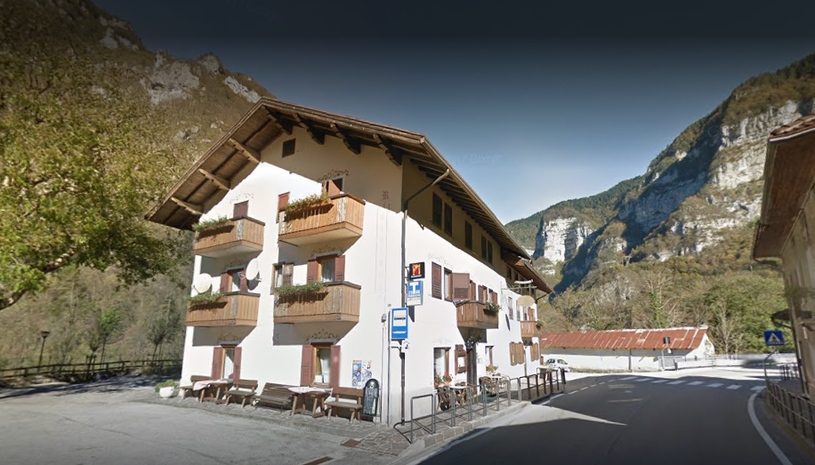 Hotel Al Lago - Imer - Budova