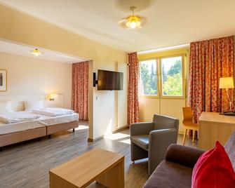 Dorint Hotel Durbach Schwarzwald - Durbach - Schlafzimmer