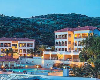 Xenios Theoxenia Hotel - Ouranoupoli - Rakennus