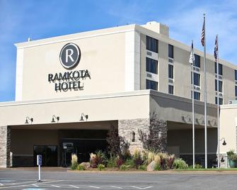 Ramkota Hotel & Conference Center - Casper