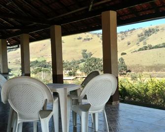 Nossa Casa da Roça - Country House - Sapucaí Mirim - Patio