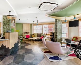 ibis Styles Annecy Gare Centre - אנסי - בר