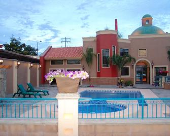 Hotel Fiesta Navojoa - Navojoa - Pool