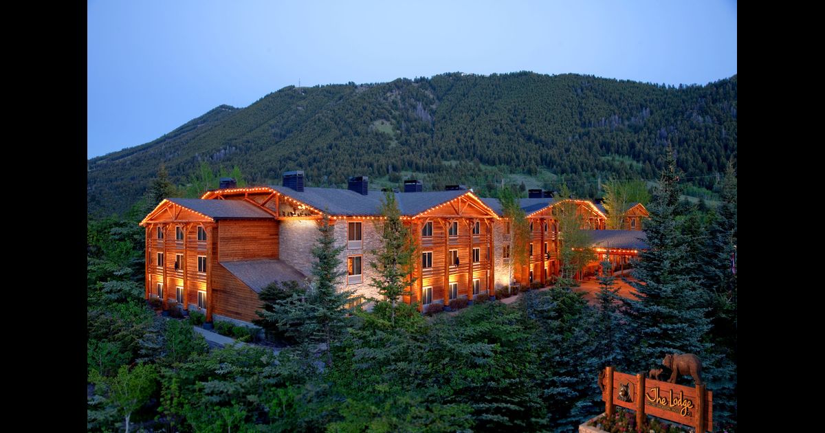 The Lodge at Jackson Hole ₹ 7,686 (₹̶ ̶3̶8̶,̶3̶0̶6̶). Jackson Hotel Deals & Reviews KAYAK