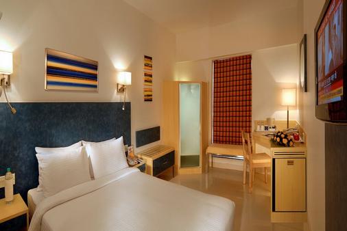 Hometel - Chandigarh - Makuuhuone