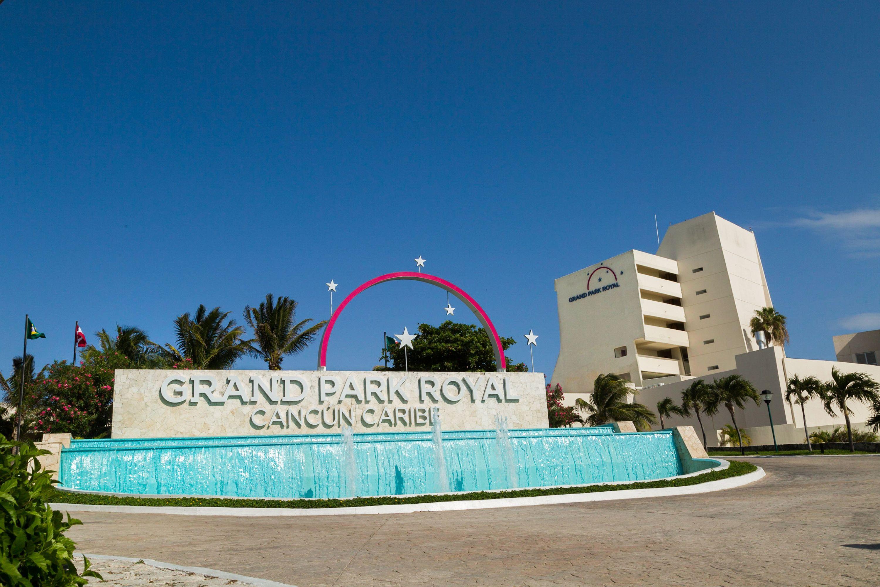 grand park royal cancun airport shuttle