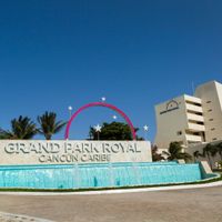 Grand Park Royal Cancún