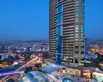 Hilton Beirut Habtoor Grand - Beirut - Edificio