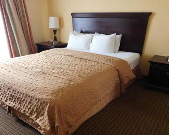 Stargazer Inn and Suites - Monterey - Yatak Odası