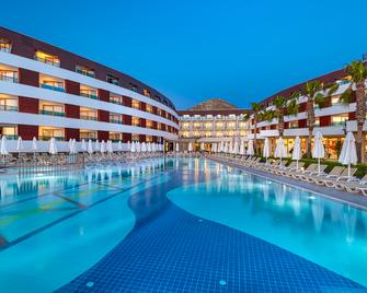 Azure By Yelken Hotel - Bodrum - Uima-allas