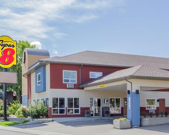 Super 8 by Wyndham Lethbridge - Lethbridge - Bygning
