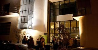 Diaghilev LOFT live art hotel - Tel Aviv