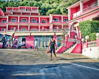 Pink Palace Beach Resort - Agios Gordios - Building