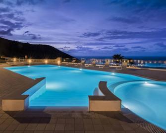 Hotel Parco Degli Aromi Resort & Spa - Valderice - Piscina