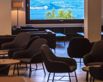 Le Torri Del Garda Familyspa Resort - טורי דל בנאקו - בר