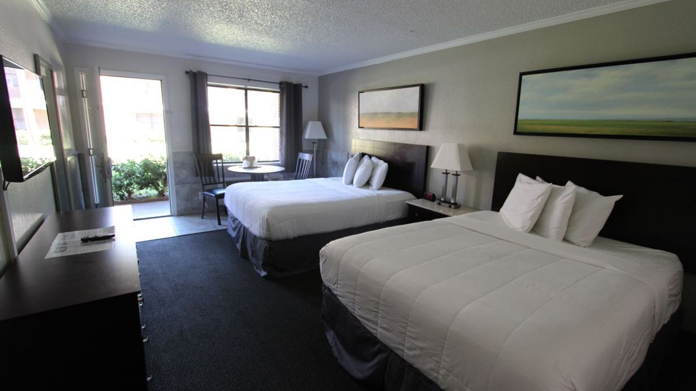 At Home Inn - Pensacola