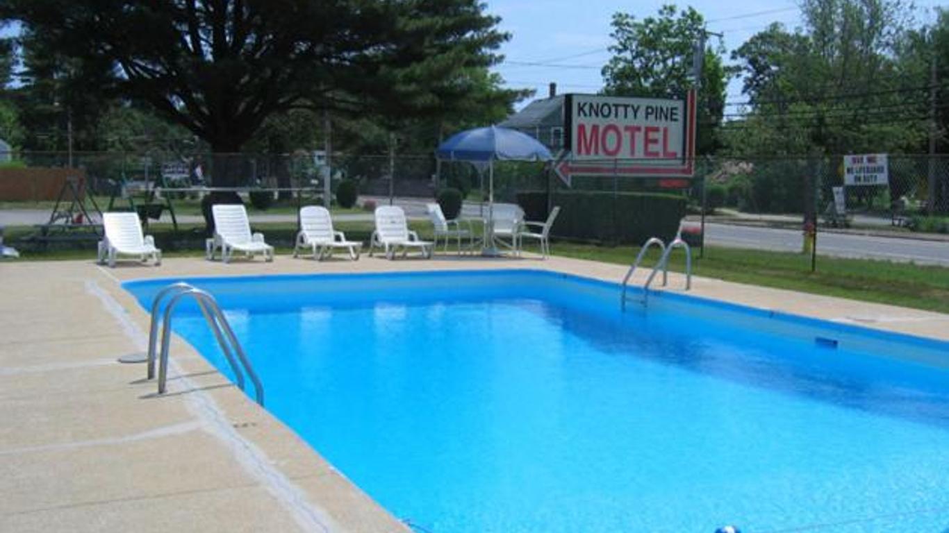 Knotty Pine Motel