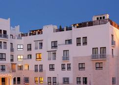 Mövenpick Resort Petra - Вади-Муса - Здание