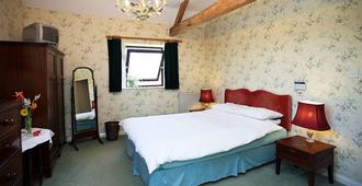 The Tithe Barn - Bristol - Yatak Odası