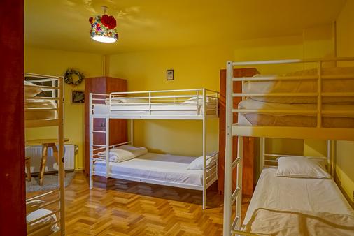Kismet Dao Hostel - Braşov - Phòng ngủ