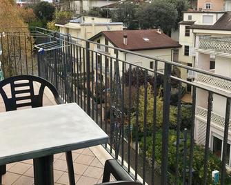 Residence Meeting - Gabicce Mare - Balcón