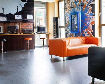 Urbany Hostel Barcelona - Barcelona - Centro de negocios