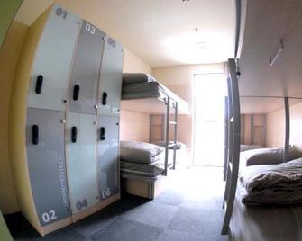 Urbany Hostel Barcelona - Barcellona - Camera da letto