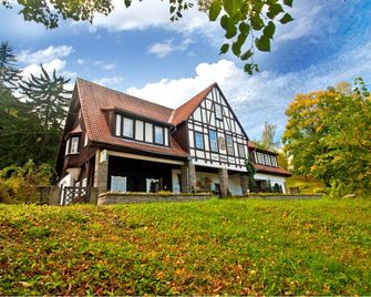 Hotel Krasnoludki - Sosnówka - Budynek