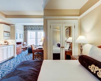 أجنحة غاسلامب بلازا - سان دييغو - غرفة نوم