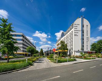 Wellness Hotel Step - Prague - Building