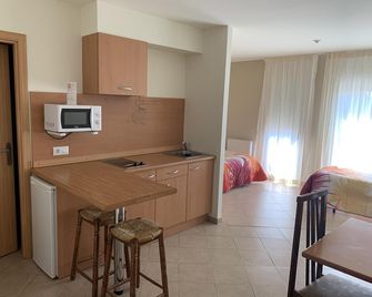 Aparthotel Raquel - Sant Pere Pescador - Cocina
