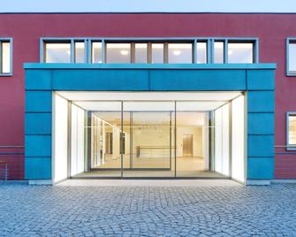 أوستسيهوتل ديرياجين - Ostseebad Dierhagen - مدخل الفندق