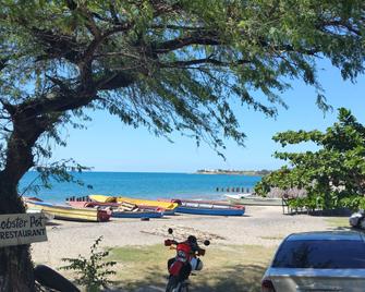 The Inn At Great Bay, Jamaica - Treasure Beach - Beach